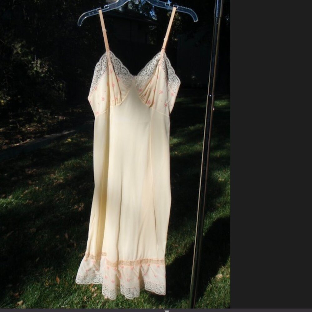Vintage Slip